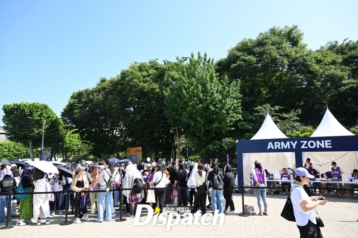 ARMYTEAMID's tweet photo. [💜]

Keadaan di venue BTS FESTA 2024 hingga siang ini....

#BTS11thAnniversary #2024BTSFESTA #방탄소년단 #BTS @BTS_twt https://t.co/Kxw7NKiD6Q