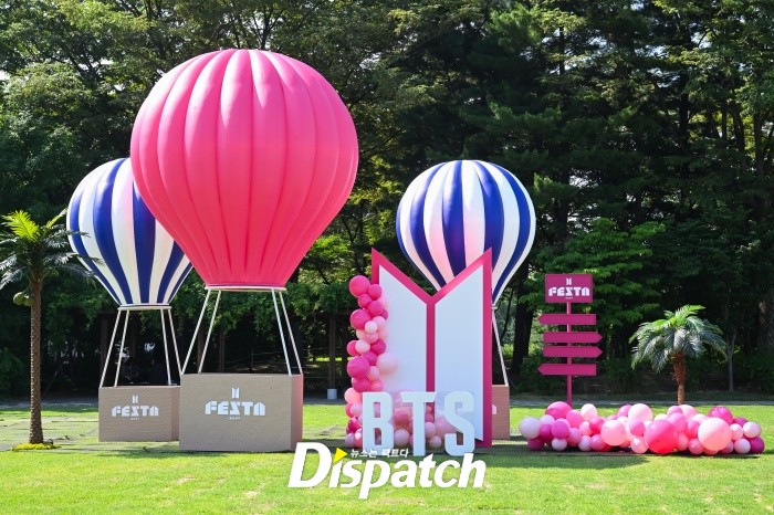 ARMYTEAMID's tweet photo. [💜]

Keadaan di venue BTS FESTA 2024 hingga siang ini....

#BTS11thAnniversary #2024BTSFESTA #방탄소년단 #BTS @BTS_twt https://t.co/Kxw7NKiD6Q