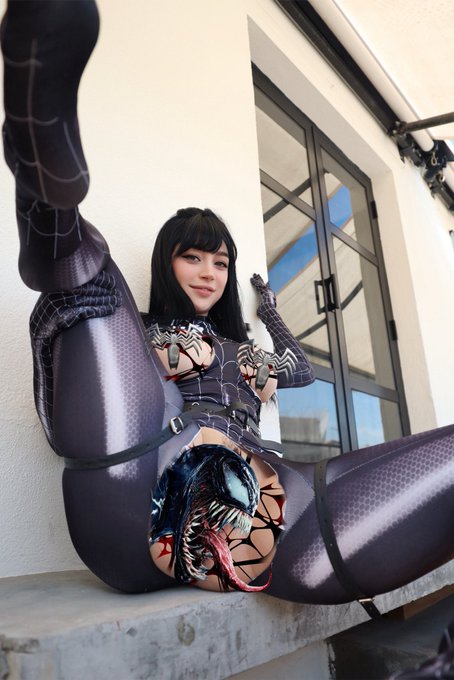 A minha censura &eacute; a melhor 🤣🤣🤣🤣 https://t.co/R2XyKBx5Hm