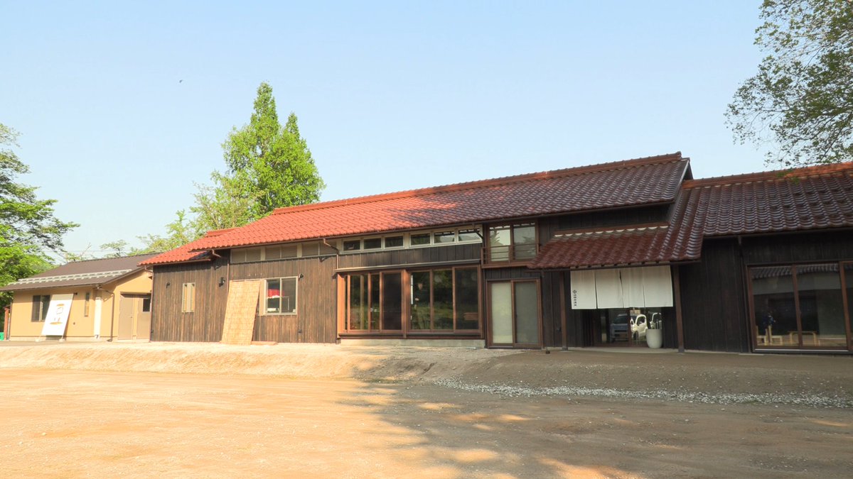 cambrian_palace's tweet photo. きょう１３日（木）夜１１時０６分放送の「カンブリア宮殿」で取材した施設の一つがこちら。人口１万人ちょっとの鳥取県南部町にあります。利用者がみな笑顔になり、「ここは最高」という声もあがるほど・・・。外や中を見ても、これといった特徴がないように思えるのですがどんな施設でしょうか？ https://t.co/aRruB5SdJv