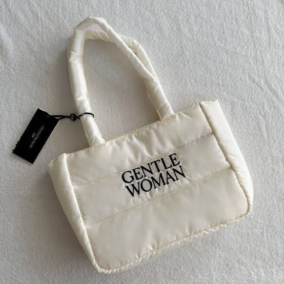 sunwonlovercart's tweet photo. wtb lfs!

Not pc related!!

Want: Gentle Woman Creamy Classic Puffer Bag

As long as it is in good condition, I’m interested!! Hit my dms up pleaseee. (I don’t want to buy a new one, let’s tipid-tipid guys) https://t.co/TD0AHyHvqs