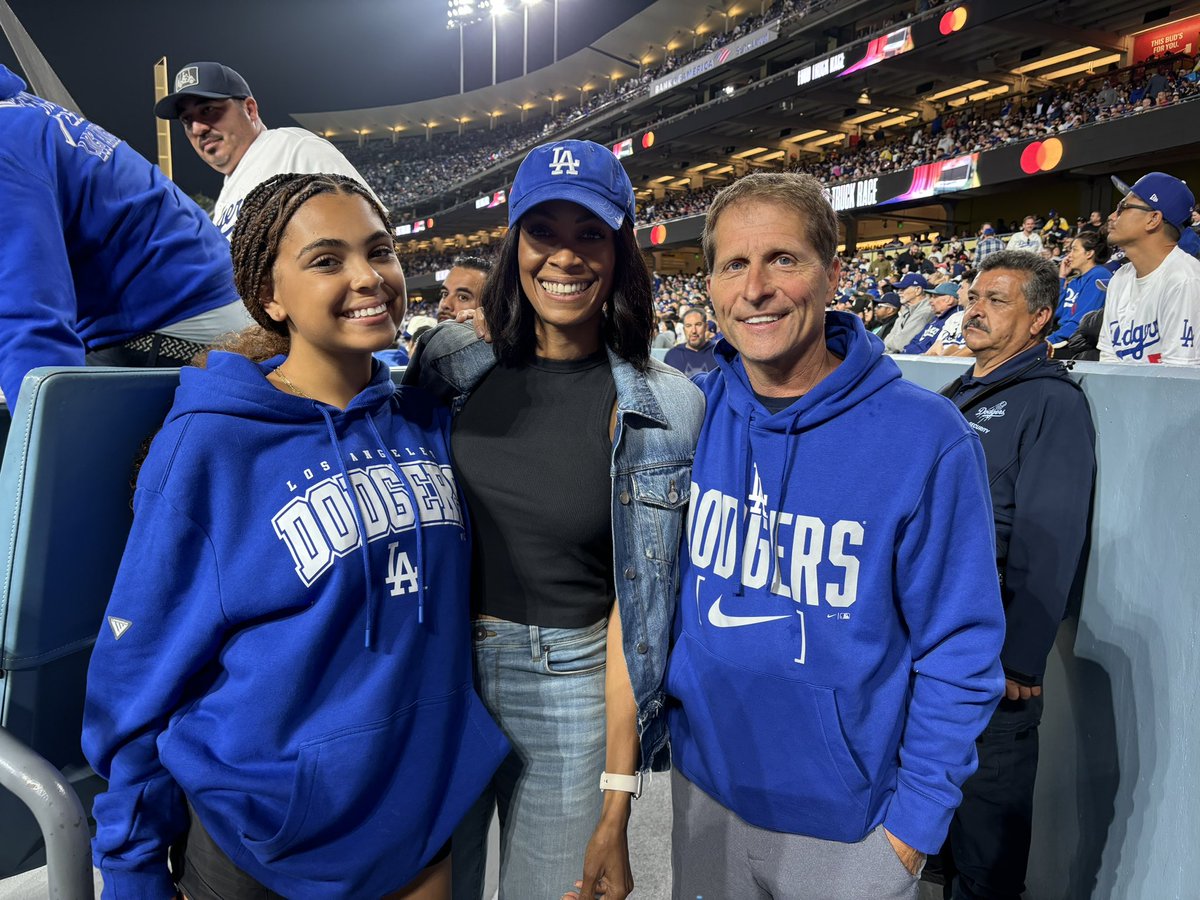 Great time at <a href="/Dodgers/">Los Angeles Dodgers</a> game tonight!! 💙