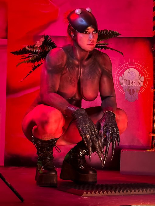Released some behind the scenes from last weekends set and a new slippery surprise video. This was such