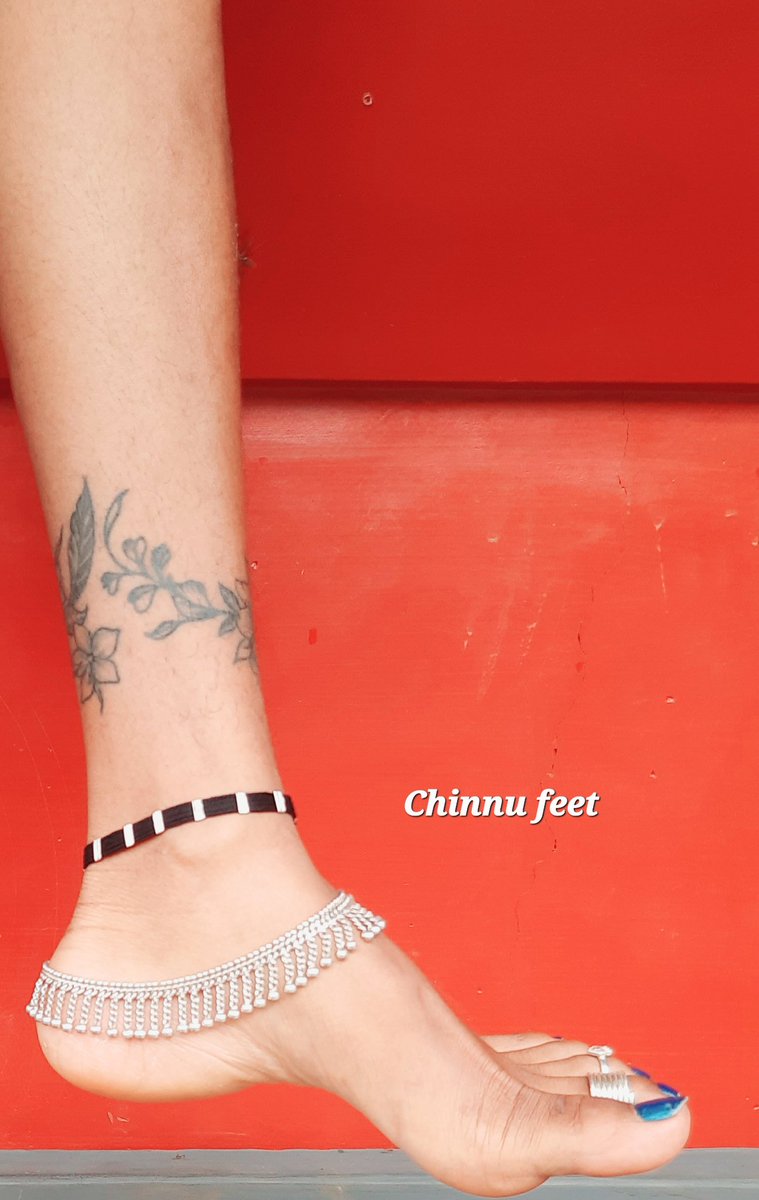 ms_feet_Girl's tweet photo. Chinnu feet....🧿🦶🦶🦶 https://t.co/sdk8C3VLfk