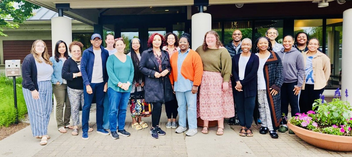 James Earl Davis tweet media