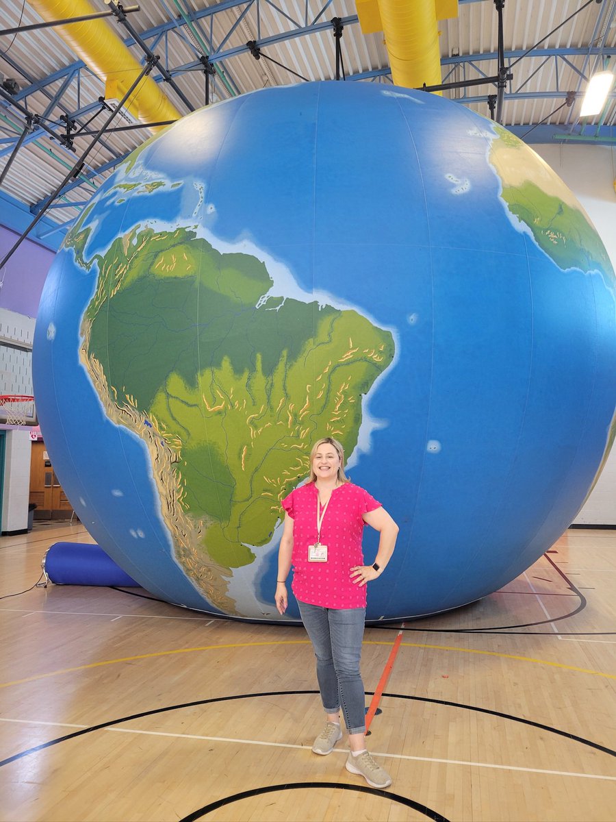 A big thank you to the #ProjectEarthView team for bringing this experience to Chelsea for all of our 2nd grade classes! 🌎 The best way to culminate a year of learning about places around the world! 🗺️ #socialstudies #geography