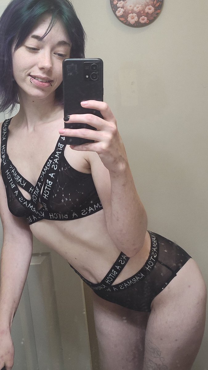 DanniDee75's tweet photo. Come on ask about my link ๐ซฆ๐โจ
$5 a month subscription and it's worth it ๐๐โจ
Who wants to play ๐๐โจ
#adultcontent #contentcreator #lingerie #fishnets #thongs #longlegs #thiccthighssavelives๐ #smallboobs #smallbutt #dannideegothbunny
https://t.co/gVnNjjyhTD https://t.co/5kHdSkArbR