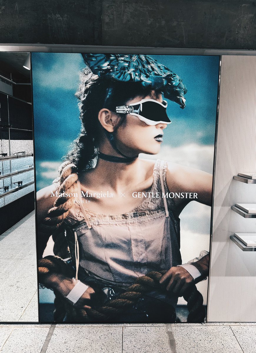 gokuraku_keiba's tweet image. ずっと歩いて、疲れたので休憩中。
#ADER 好きすぎる✨