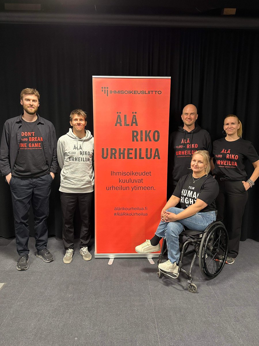 SBashmakov's tweet photo. Tiistaina oli mielenkiintoinen uusi kohderyhmä, jolle järjestimme ihmisoikeuskoulutusta: urheilutoimittajat. He ovat yksi ryhmä urheilun ekosysteemissä, jolla on paljon vaikutusvaltaa. 

Huippua, että mukana oli myös Riku Riski ja @pyysini!

#ÄläRikoUrheilua #Ihmisoikeudet https://t.co/OANHG07pVd