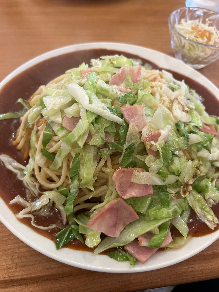 walther_007's tweet photo. 皆様お元気ですか？

久々に食べたら美味かったな。
さぁもう一頑張り👍
よろしくお願いします。
#あんかけスパ　＃レッチェ　＃ベーコンソテー https://t.co/Td9S8nDFq7