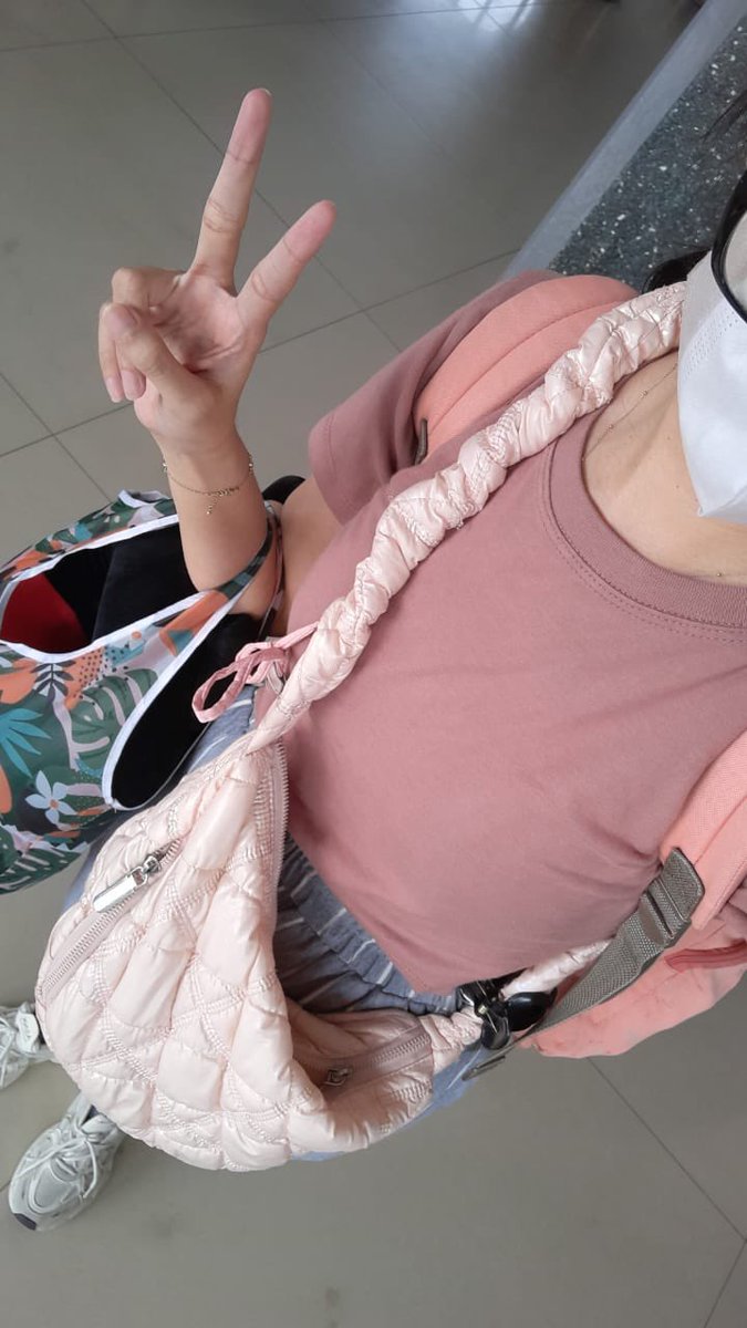 Sofienp2's tweet photo. Mari kita berjam jam di kereta dari serang-rangkasbitung 1jam
Rangkasbitung-tanah abang via KRL 1jam 47menit
Tanah abang gojek gambir 10-15mnt
Gambir-bangil (pasuruan) 12jam https://t.co/a0Vni9flTl