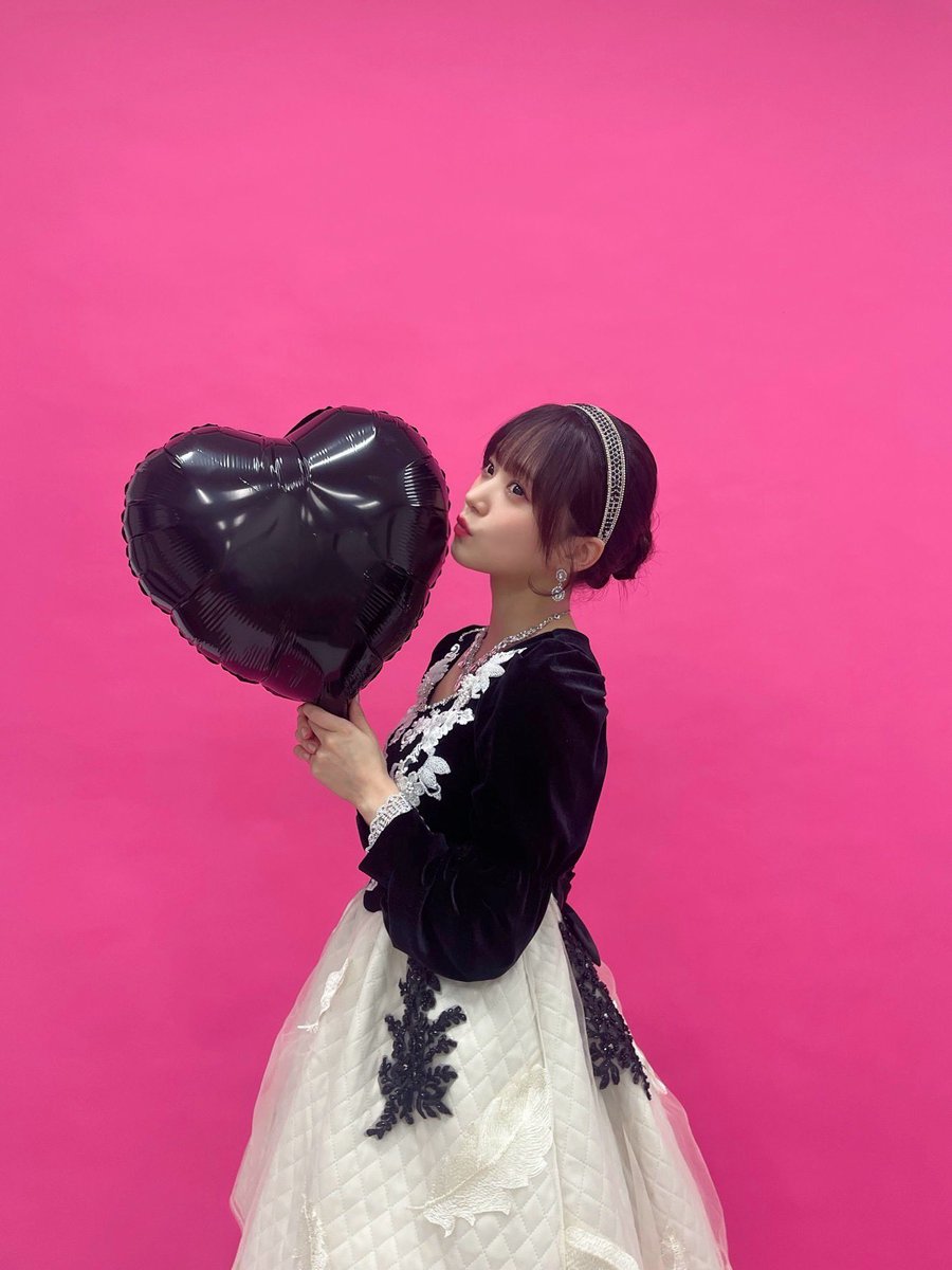 koroharon's tweet photo. 2024年6月9日(日)
『稲場愛香FCイベント ～あつまりまなかん～ vol.2』
大阪　YES THEATER　両部

半年ぶりの愛香ちゃん！！
今回は贅沢に両部参加💗
愛香ちゃんの歌声で聞くOnly youは最高🫶
リリイベも行けなかったから、圧倒的LØVEも生で聴けて幸せ…🥲
vol.3も楽しみにしております🥹💕 https://t.co/TIAjtg7WkC