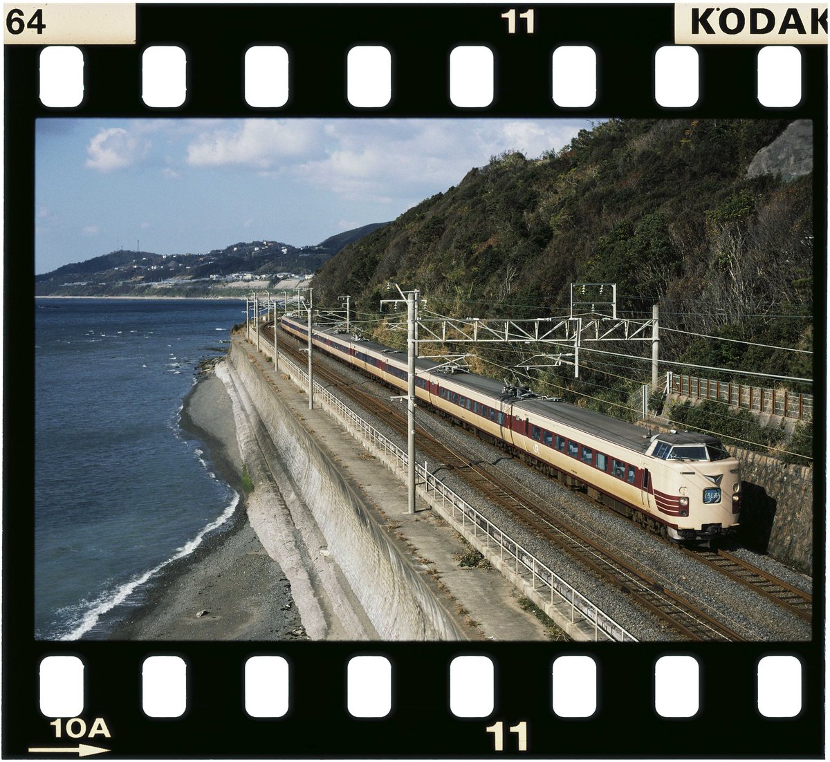 teinentetsu's tweet image. #ありがとう381系
重い腰が上がらず、381系最後の定期列車「やくも」は結局撮影できなかった。今後臨時で走る機会はあるのかなぁ？