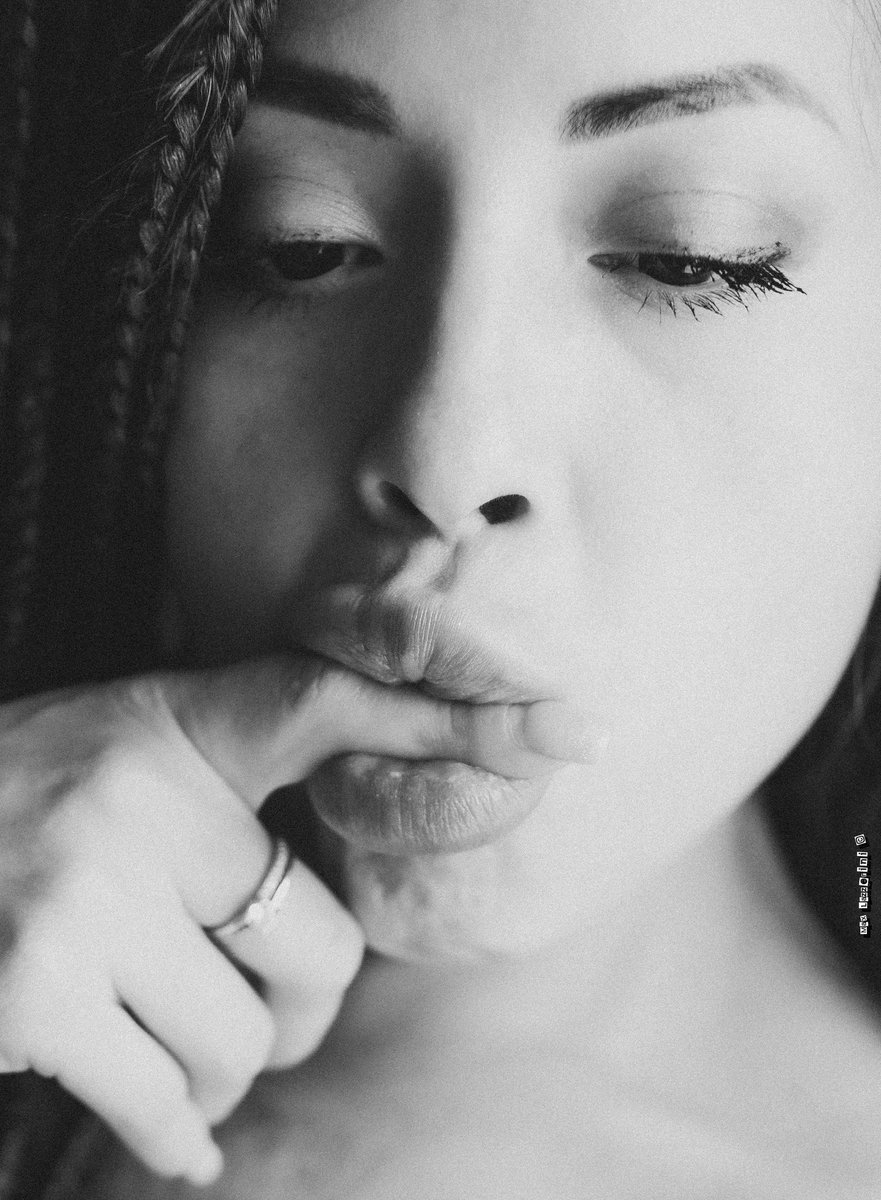maxlaznew's tweet photo. Jrnnifer
Support my Patreon: https://t.co/ARCtJhKZuk
Support my Bentbox: https://t.co/m7y5o7gOs5
All my links: https://t.co/vMtiv00uGf

#model #beauty #eros #boudoir #sexy #sensual #maxlaz
 #erotic #altmodel #nude https://t.co/PoG1bbhbjJ