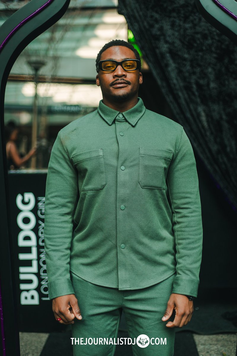 thejournalistdj's tweet photo. Mandla Mhinga at the @BULLDOGGIN Bold Night Event In Sandton #BULLDOGGIN #BEGINBOLD 📸@TostriMedia https://t.co/OtYTtur8FZ