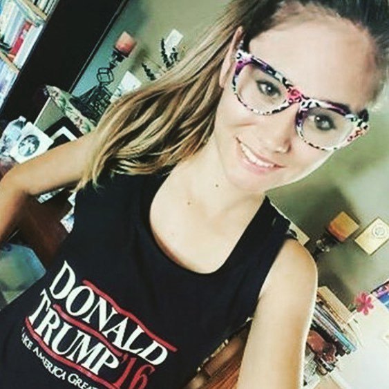 unbenanntangel's tweet photo. #Picture from @trump_girls
Repeat #MAGA2016
#MAGA2024
#Stolz #Stolzmonat🇩🇪
#STLZMNT https://t.co/IRkUUEgTFN