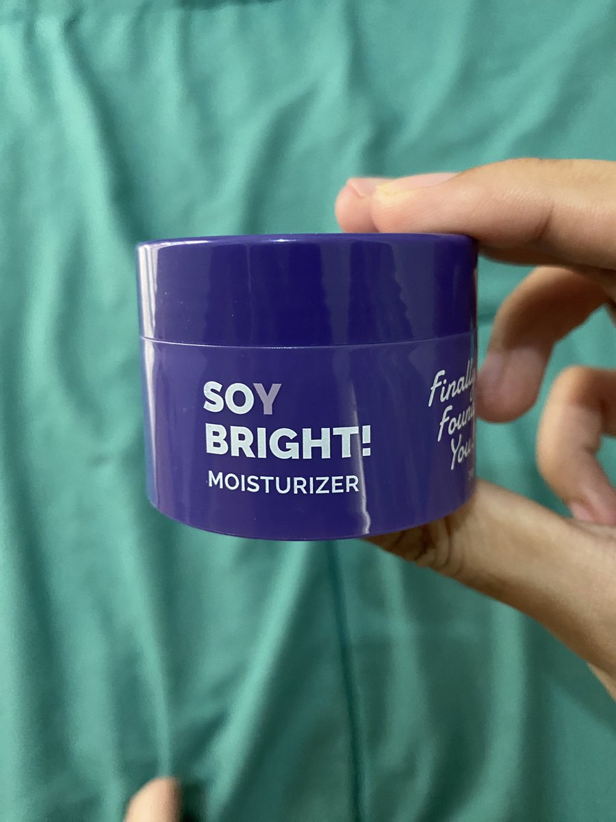 krustycrabyy's tweet photo. WTS Finally Found You Soy Bright Moisturizer 30gr baru beli masih 95% baru dipakai 2x +ada spatula (no box) 80k only ada shopee🍊

#zonauang #finallyfoundyou https://t.co/Ie014QjpIi