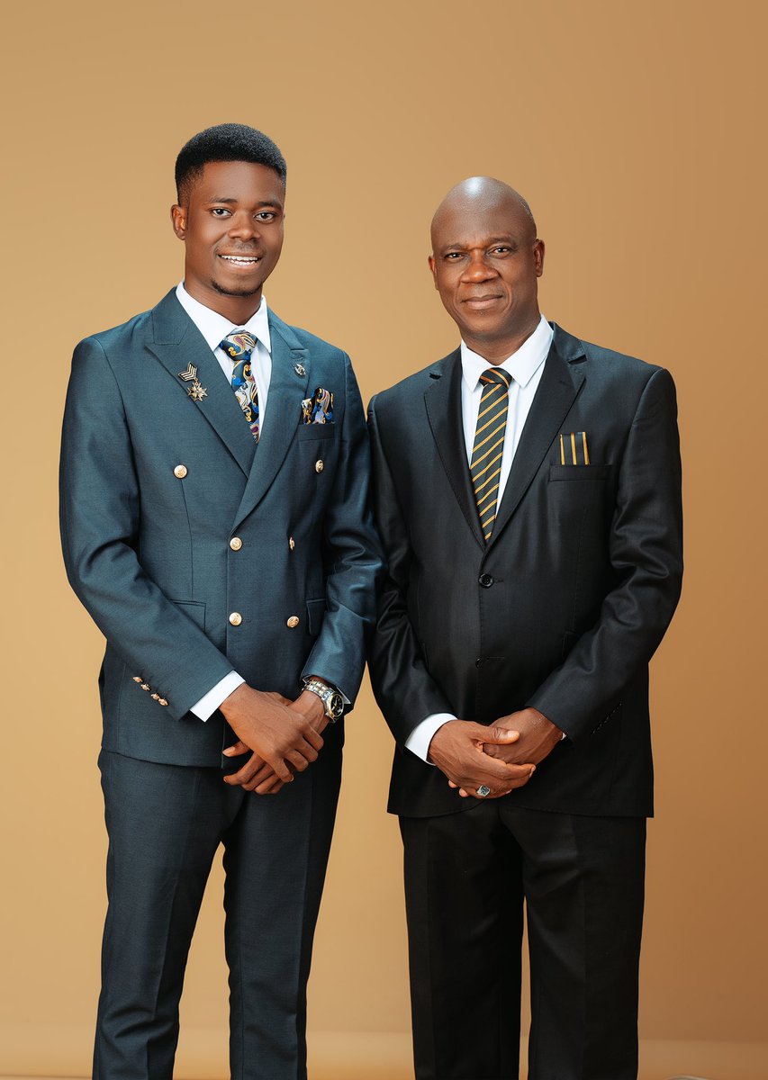 TunmiseOyewole's tweet photo. Today it becomes Official!

Dr Oyewole A. O
(MB;BS Ogbomoso)

3rd Slide with my Father Dr Oyewole A. O (Snr) 

Arise, Shine for thy Light has Come!

PC: @SeyeAlagbe 

[THREAD] https://t.co/oOXKq8cXw3