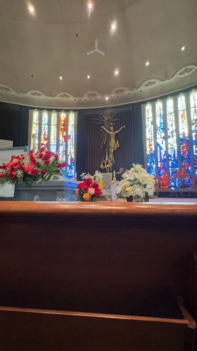 𝖺𝗇𝗀𝗂𝖾🪅🖤. tweet media