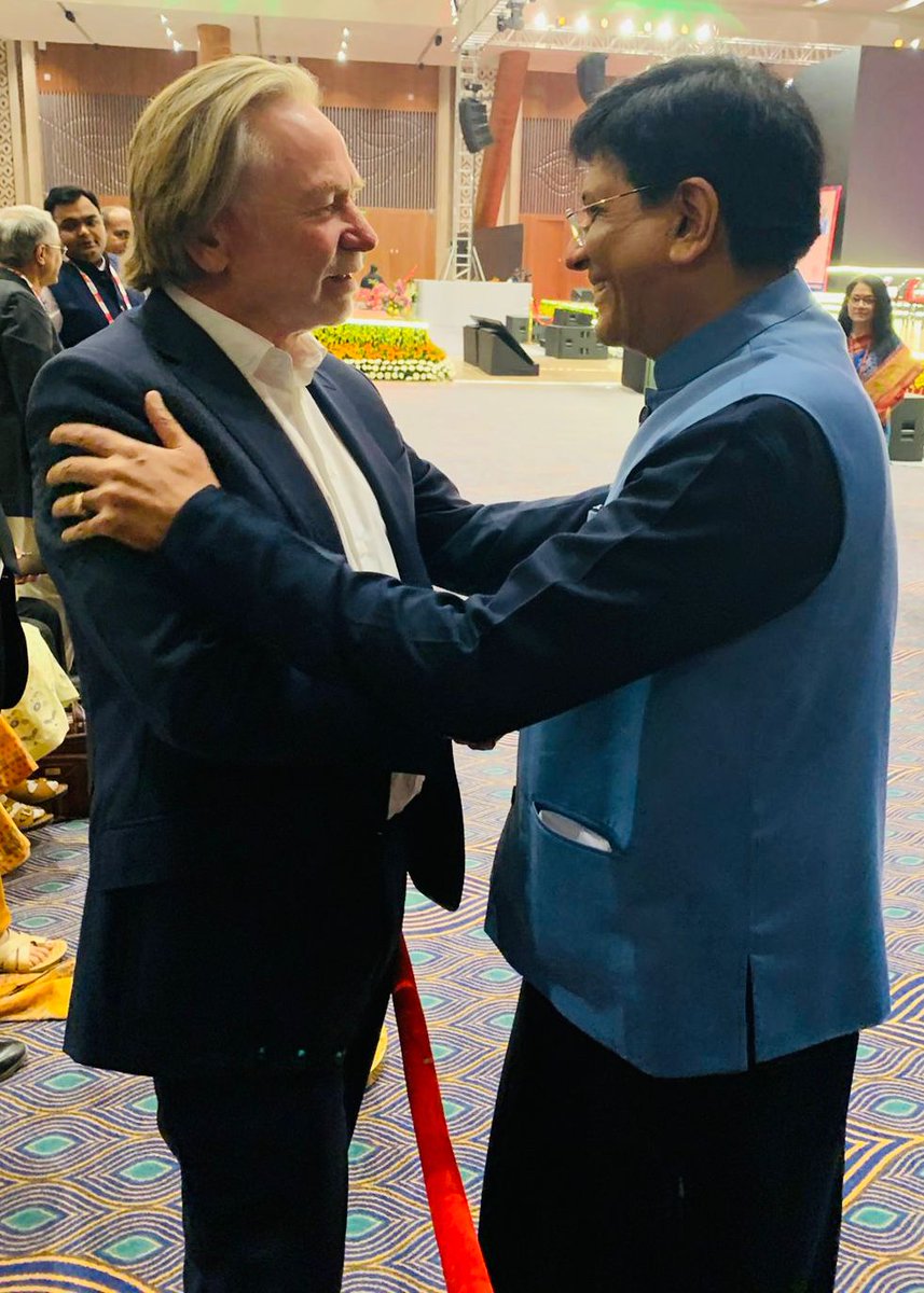 AusHCIndia's tweet image. G’day and Happy Birthday @PiyushGoyal! Congratulations also on your return to @CimGOI. Looking forward to progressing discussions on our Comprehensive Economic Cooperation Agreement #CECA. Many happy returns! #dosti @PiyushGoyalOffc @dfat @HCICanberra @ayrestim