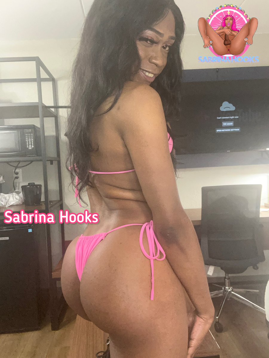 I'll make a photographer horny.                        I Be Cute So I Pose For A Pic.