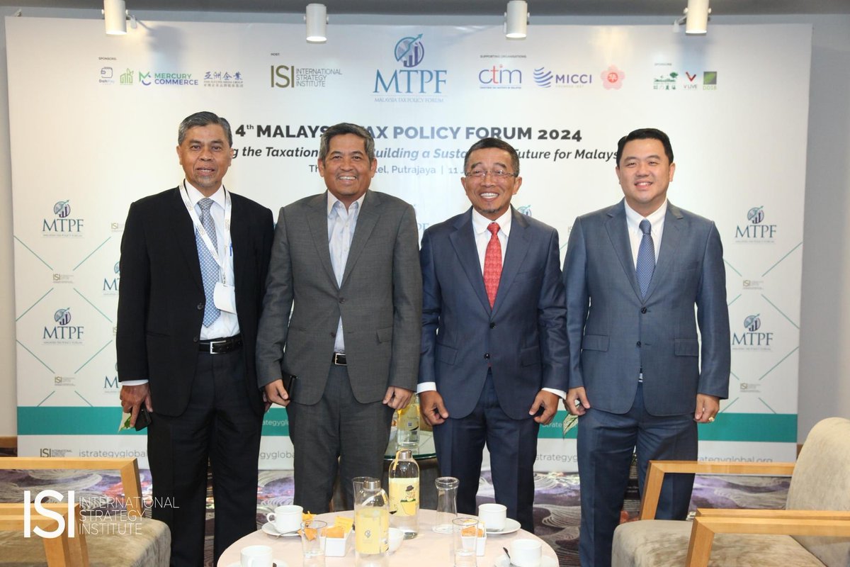 istrategyglobal's tweet photo. A thought-provoking Special Luncheon Address by 𝐘𝐁𝐡𝐠 𝐃𝐚𝐭𝐮𝐤 𝐃𝐫. 𝐀𝐛𝐮 𝐓𝐚𝐫𝐢𝐪 𝐁𝐢𝐧 𝐉𝐚𝐦𝐚𝐥𝐮𝐝𝐝𝐢𝐧, CEO/Director General of Inland Revenue Board Malaysia.
_
#4thMTPF #MTPF #MalaysiaTaxPolicyForum #ISI #LHDN #tax #TaxPolicy https://t.co/WGqvSzDKFE