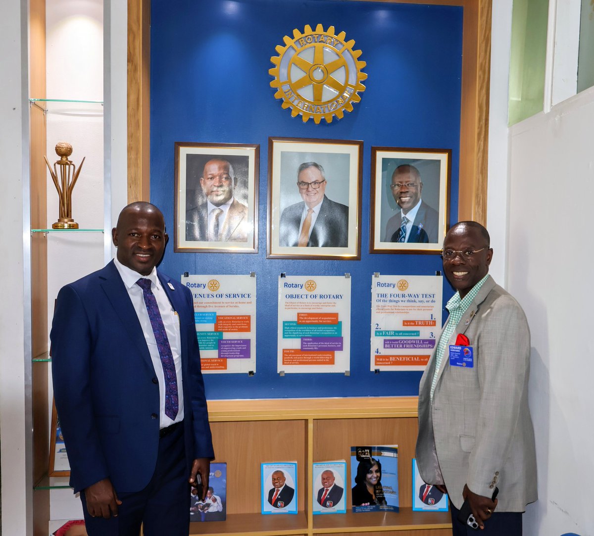 SsemwangaFranc2's tweet photo. Together, we're creating lasting change and fostering Goodwill around the World.
@rotaryd9213
|
@rotaryd9214
#CreateHopeintheWord https://t.co/K23RVy3HRB