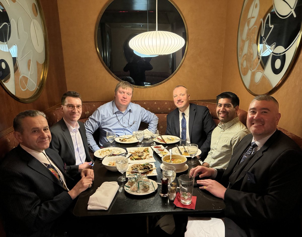 It doesn’t happen often, but occasionally an unofficial “Legislative Historians Club” gathers in a booth at Frank Fats &amp; nerds out.
Honored to be joined recently by #CALeg History Geeks, including former Capitol Museum Curator Vito Sgromo.