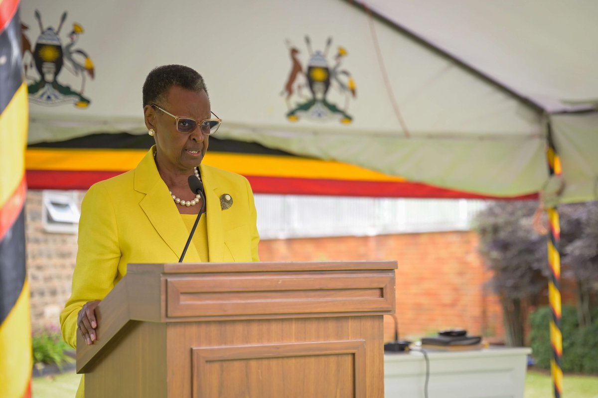 rodney_adroni's tweet photo. I spent my entire Afternoon yesterday at State House - Nakasero with Maama @JanetMuseveni, the First Lady and MoES with other distinguished dignitaries at the Emerging Leaders Programme (ELP) Stake Holders' engagement. @Thomas_Tayebwa and @BetiKamya graced the occasion as well. https://t.co/1i2Mv4cPxu