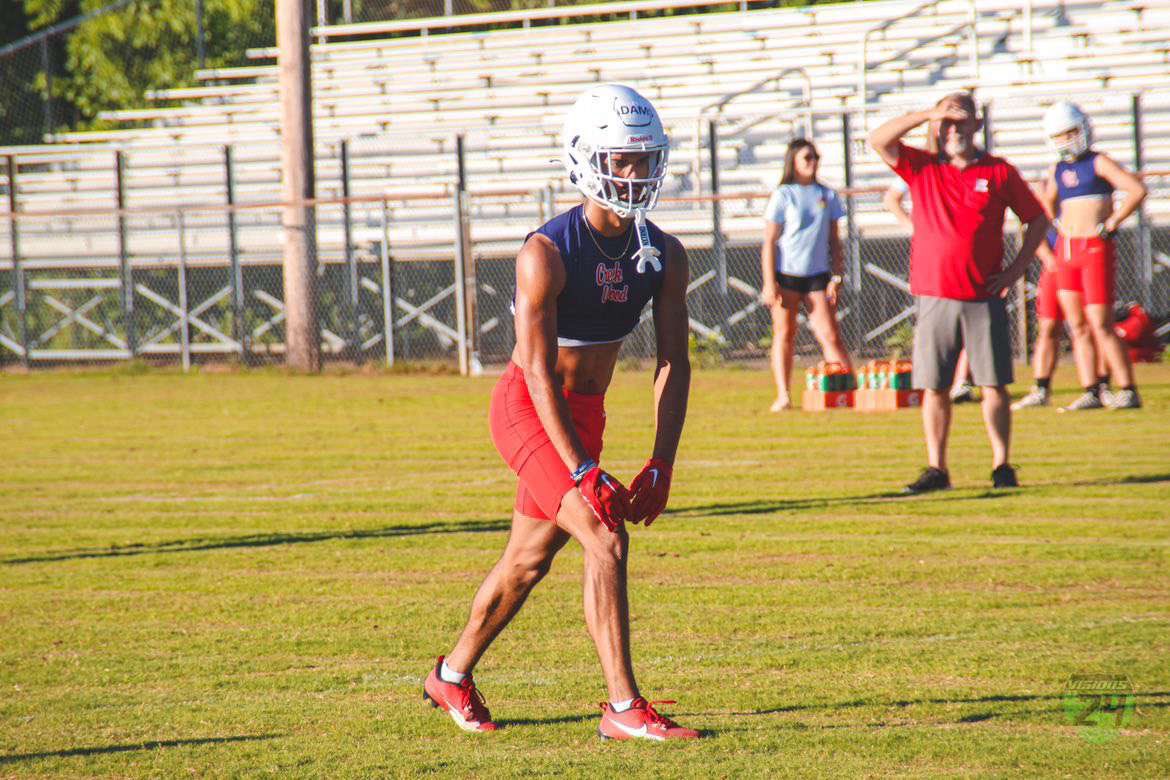iambadams's tweet photo. Great 7v7 day in Clarksville ended the camp with 3 tds and 9 receptions 💪🏽💨 @CSmithScout @elliott2000 @prepsrecruit https://t.co/qgcsvLgX6M