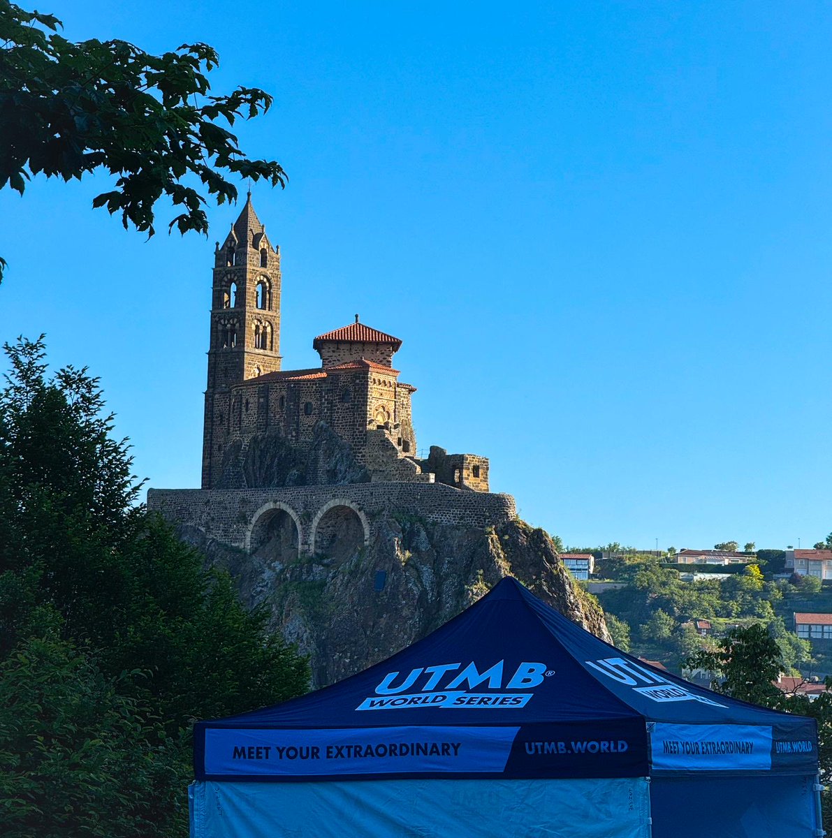 Prêt pour un week-end Trail Saint Jacques by UTMB ! #lepuyenvelay #trail #utmb