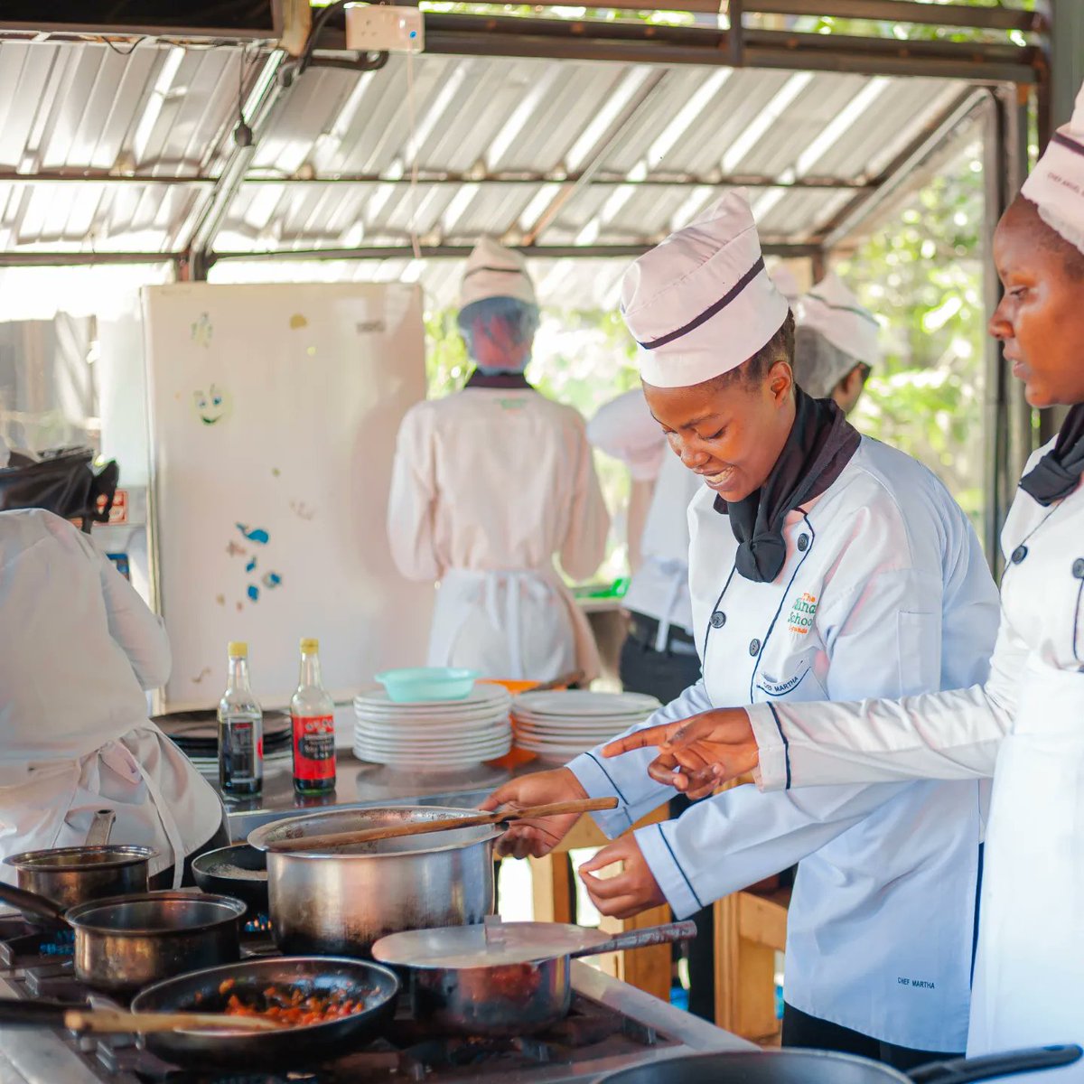 tcs_ug's tweet image. 🍳🌿 Where flavors blend and culinary dreams take flight! 🌟🇺🇬 🌟🍽️

We are Located in Ntinda - Opposite Kigowa Road next to Dembe city complex! 

For more information, please Call / WhatsApp 0750848250

#culinaryschool #food #recipes #ugandaculinaryschool