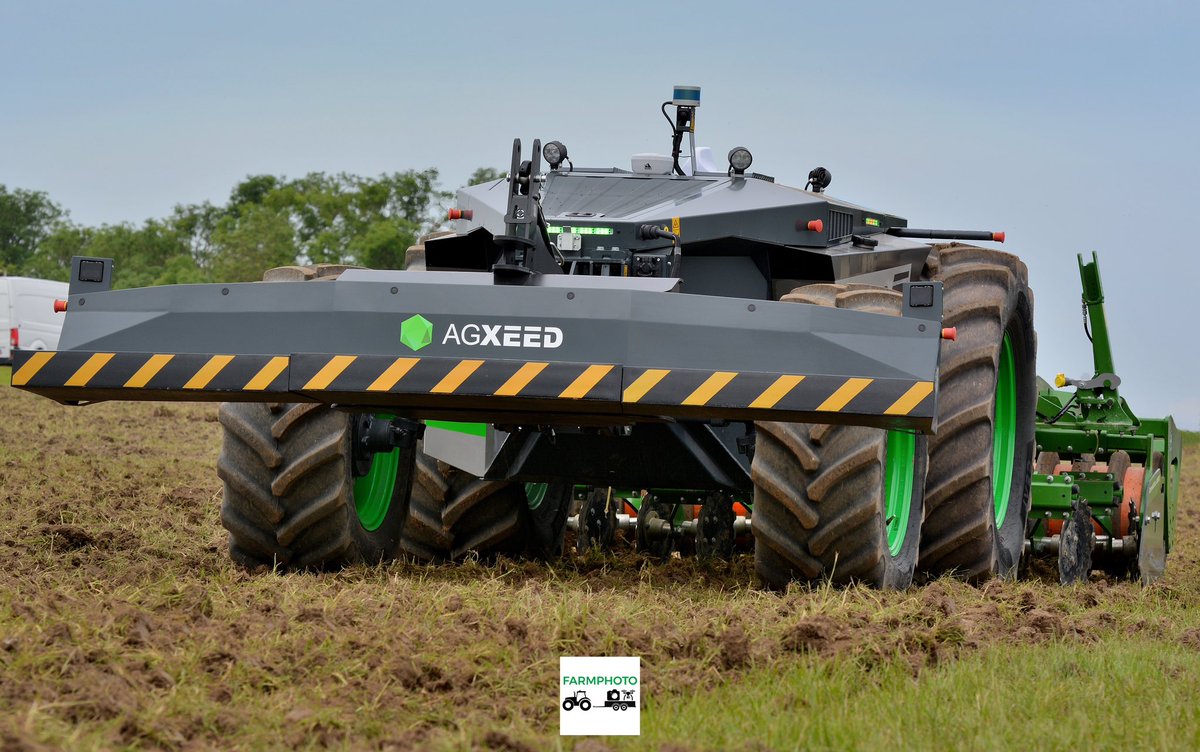 It was great to have a catch up with Vantage at <a href="/CerealsEvent/">Cereals Event</a>, where they were demonstrating both the <a href="/AgXeed/">AgXeed</a> AgBot 5.115T2 twin-track and 2.055W4 wheeled autonomous tractors with <a href="/Amazone/">AMAZONEN-WERKE H. DREYER SE & Co. KG</a> 3m cultivators.
