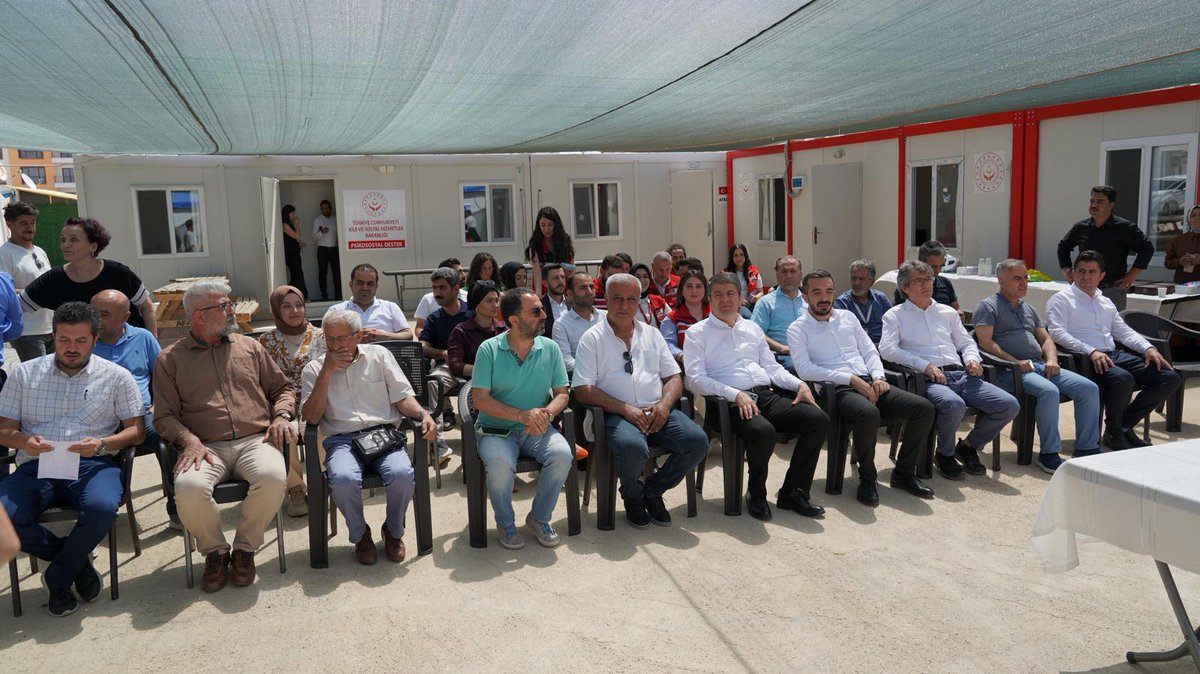 Sosyal Hizmet Uzmanları Derneği (SHUDER) tarafından K13 konteyner kentte kurulan Toplum Sağlığı Merkezi açılışına katılım sağladık. Şehrimize kazandırılan bu güzide merkez için kendilerine çok teşekkür ederiz.
<a href="/SHUdernegiGM/">Sosyal Hizmet Uzmanları Derneği</a> 
<a href="/ShuderAdiyaman/">SHUDER ADIYAMAN ŞUBE</a>