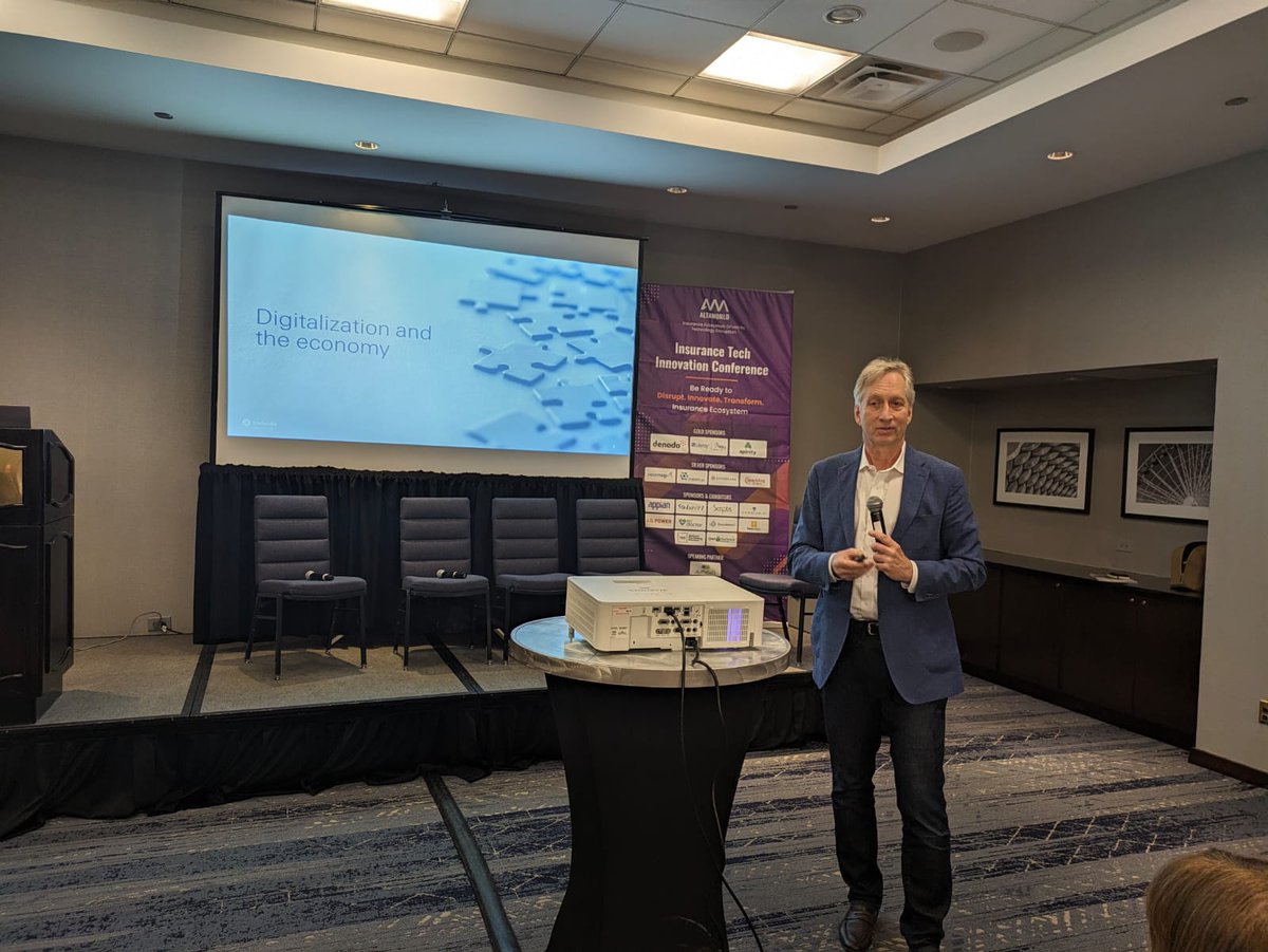 ITIC Chicago 2024

🌟Live Update from Day 1 of Insurance Tech &amp; Innovation Conference 2024!🌟

<a href="/ThomasHolzheu/">Thomas Holzheu</a>, Chief Economist Americas, <a href="/SwissRe/">Swiss Re</a> Shares his insights on "Need for technological resilience in the face of uninsurable risks"

#ITICChicago2024 #insurtech