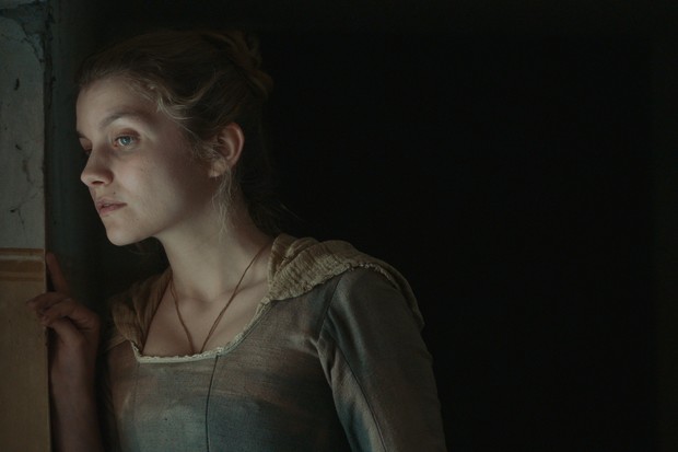 Je sais que Gloria n'est pas très bon. Sa volonté d'être "pop et libérateur", comme on l'annonce sur son affiche, noie le poisson comme la plupart du temps dans ce genre de film. Pourtant, j'ai passé un bon moment devant. Je crois que j'avais besoin de cette naïveté fictive.