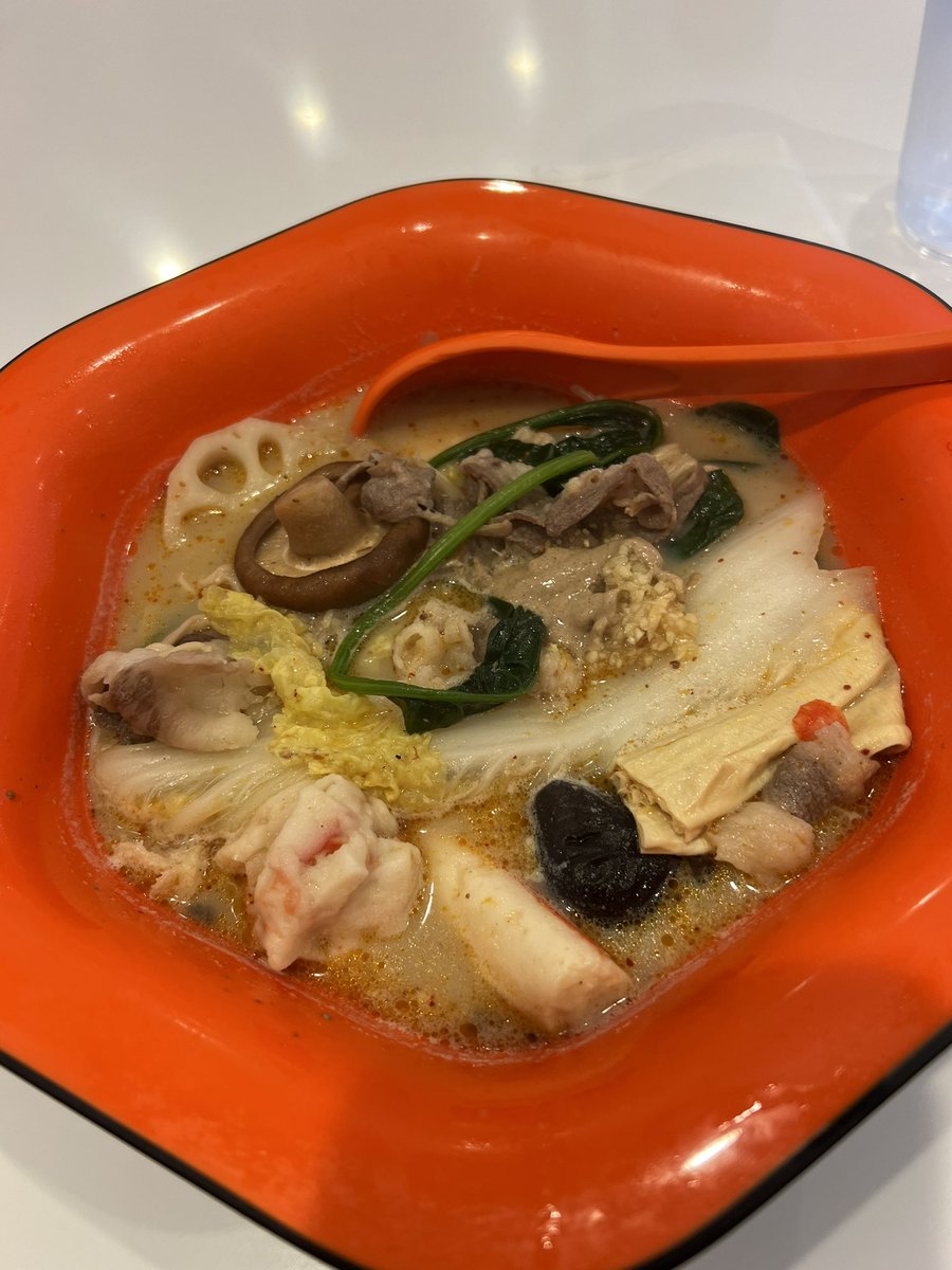 二半夜饿的挠墙，开车一小时跑来华人区吃张亮麻辣烫