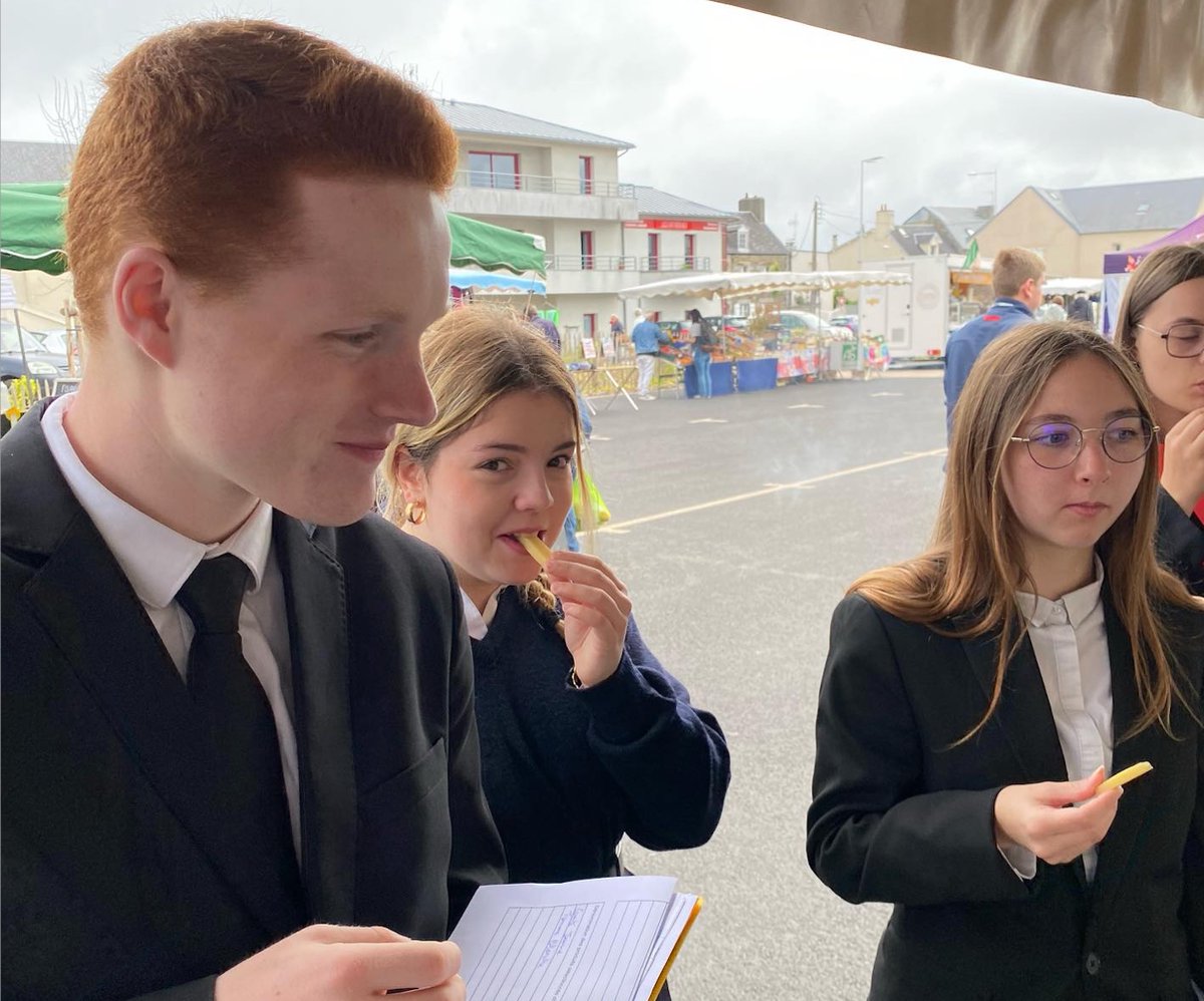 Les terminales du lycée Maurice MARLAND à la découverte des producteurs locaux, article à lire ici: …tellerie-restauration.ac-normandie.fr/Les-terminales… <a href="/DurandAnnabel/">Annabel Durand</a> @yverchocolatier @lusineabieres <a href="/BEUVANTH/">Beuvant Herve</a>