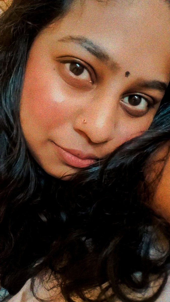 Priyya Dhaarsinee tweet media