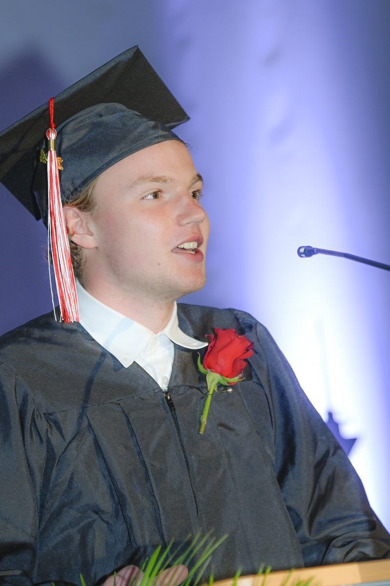 International School of Düsseldorf tweet media