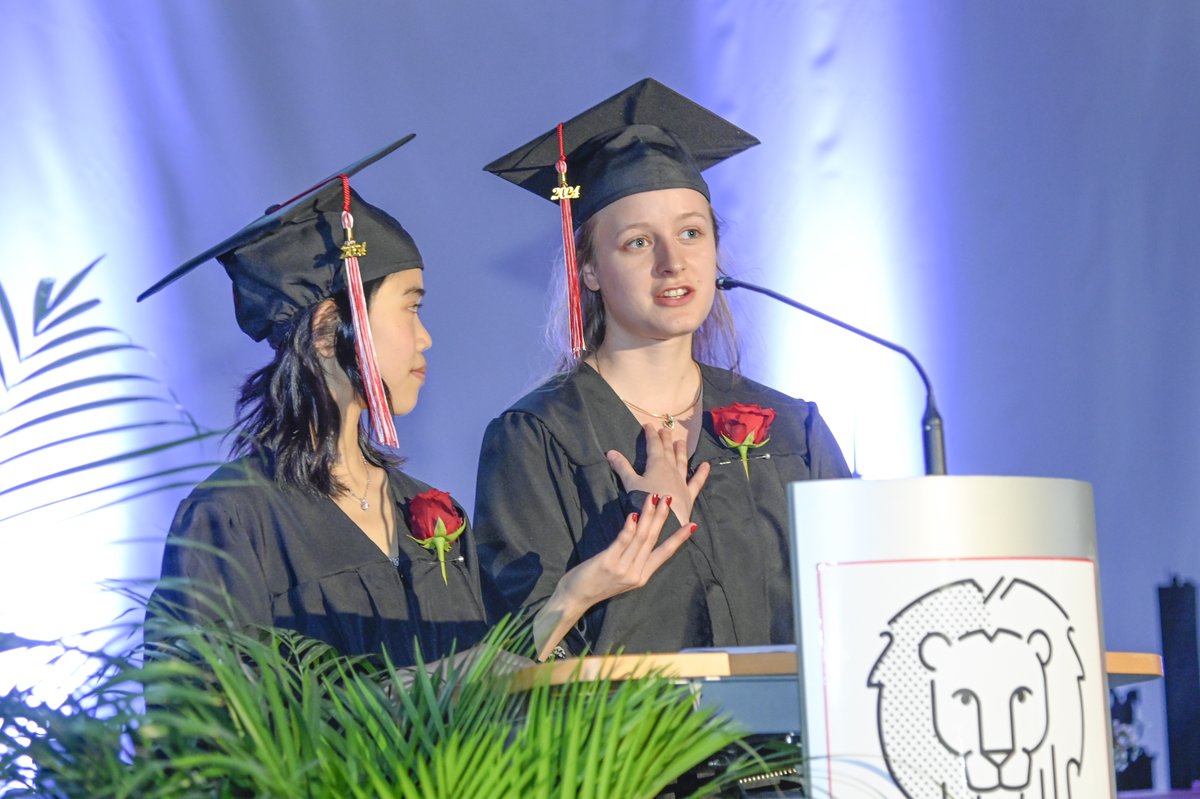 International School of Düsseldorf tweet media