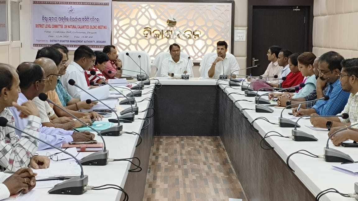 deoc_deogarh's tweet photo. DLCNC meeting  held on  12.06.2024 with involvement of PRI members, all district &amp; block level officers, Fire, ODRAF personnel &amp; other members  of Deogarh https://t.co/DRrb9aKVqD