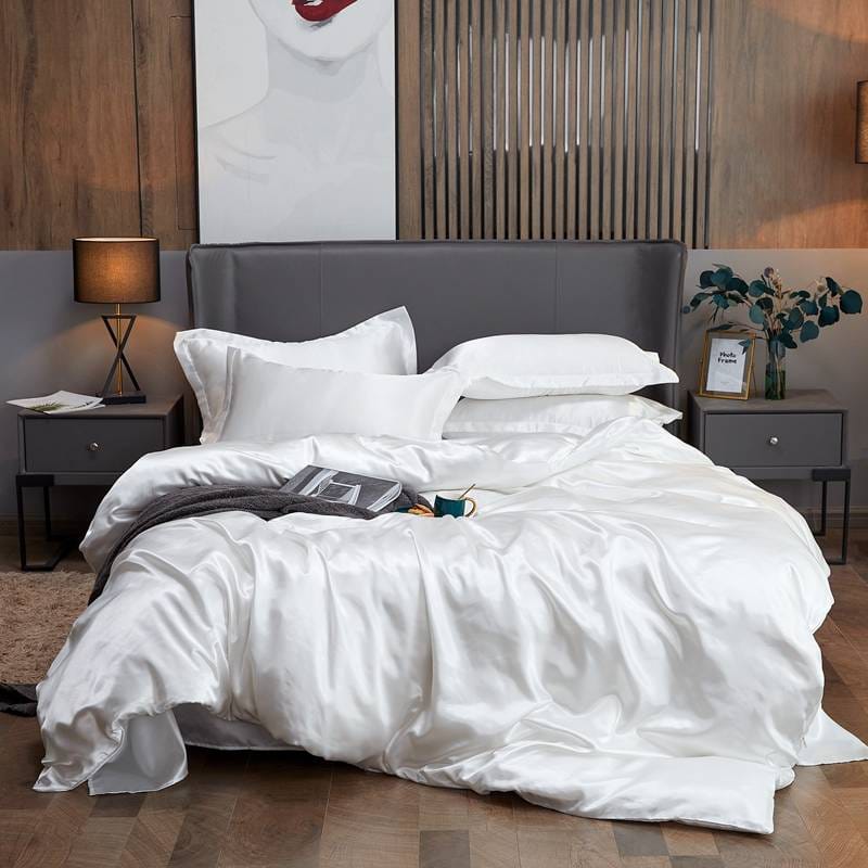 decorstore56's tweet photo. Duvet Covers Available 
Comes With 1bedsheet 2pillowcases 
Roberts Indoor Where We Transform Spaces And Uplift Lives
0710182501
#GodMorningWednesday 
#A101Boykot https://t.co/3fFRulERjS