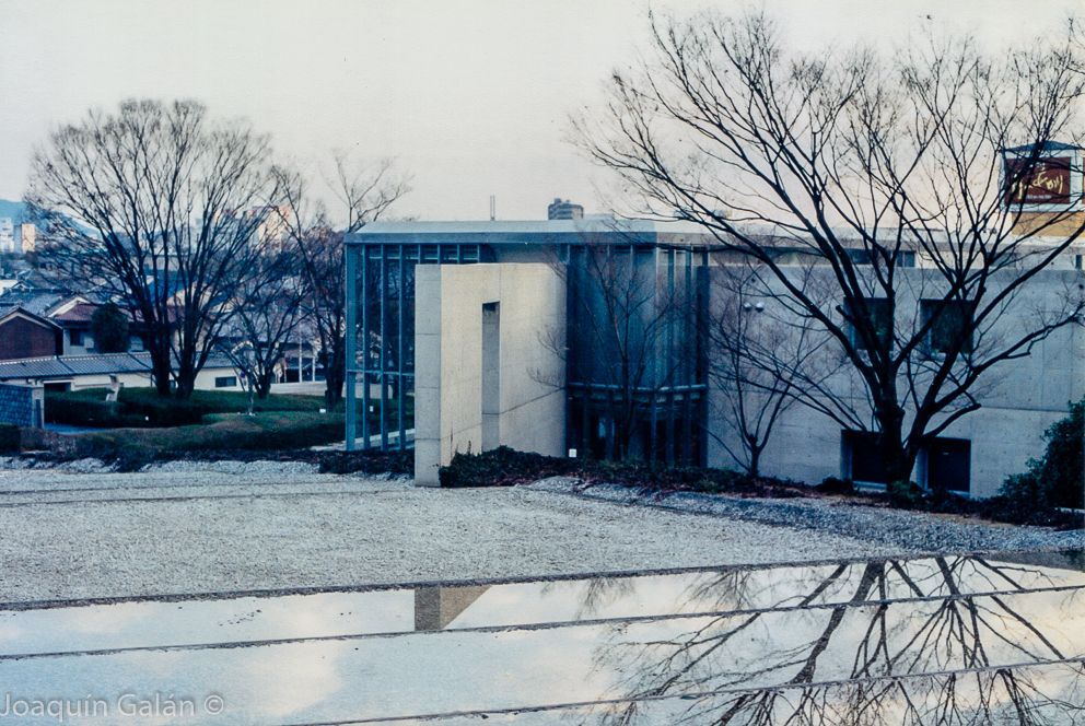 JJoaquinGalan's tweet photo. #ThursdayArchitecture: #Himeji City #Museum of Literature  in Himeji, Hyogo prefecture, #Japan. Designed by #TadaoAndo in 1991. 
#Architecture.
姫路文学館, 兵庫県姫路市 https://t.co/REVUU6djJK
