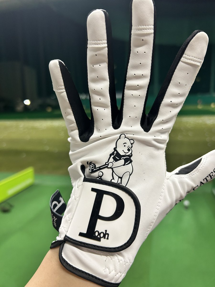 od_kzk's tweet photo. 新しいグローブほんまにかわいい♡⛳️ https://t.co/BoJA9MY2GA