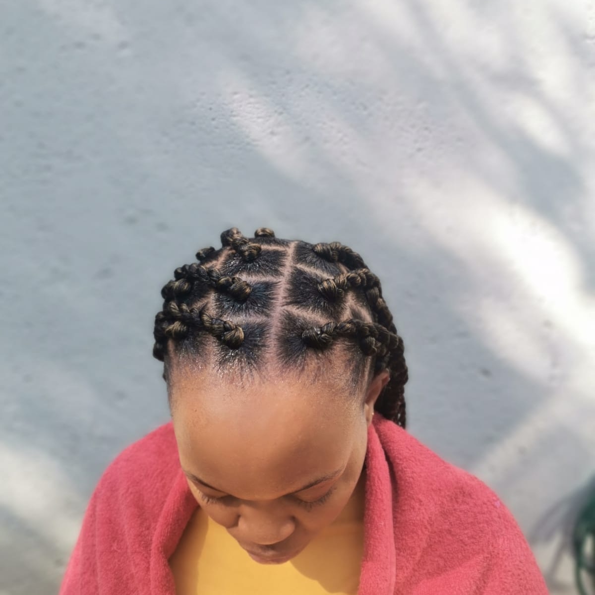 sharonhmbambo's tweet image. Keep your beauty routine hot this winter with my mobile salon services. Book your appointment today and experience the luxury of salon-quality beauty in the comfort of your own home, even on the chilliest winter day. 0697905596
#knotlessbraids #sandton #fourways #midrand #braids