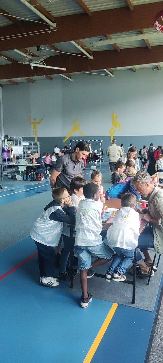 Le Festirobot du bassin Fécamp Lillebonne Yvetot bat son plein <a href="/dsden76/">DSDEN76</a> <a href="/1DNum76/">Mission Numérique 1D 76</a> . Merci à tous les partenaires et aux encadrants.