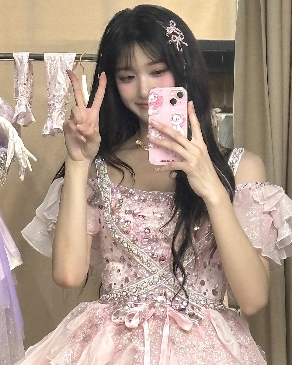 picsleeseo_'s tweet photo. 🎀🩷 https://t.co/tKZ44oc36l