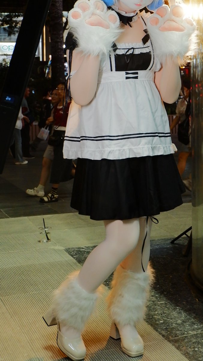 Solo_mmCD's tweet photo. 第一次出街体验，全身包裹，想到自己反差的样子，里面就ying了。
#伪娘 #兽装 #CD #女装 #女装大佬 #furry #Femboy #cdts #男娘 #kig #紧身服 #女仆 #白丝 #丝袜 #腿控 https://t.co/aihJdoiNGY