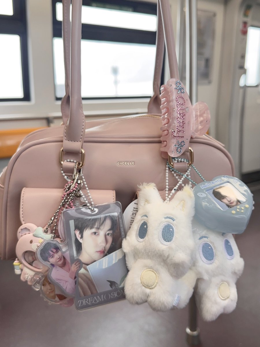 airry໒꒱☆₊˚ tweet media